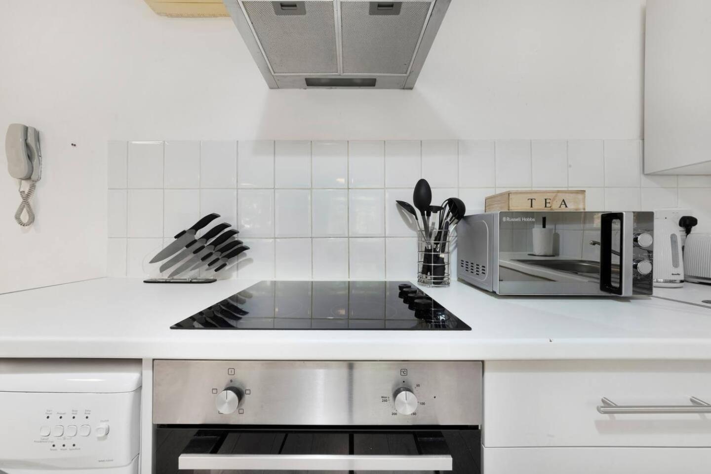 2 Bed Apartment- Finsbury Park Station B Londra Esterno foto