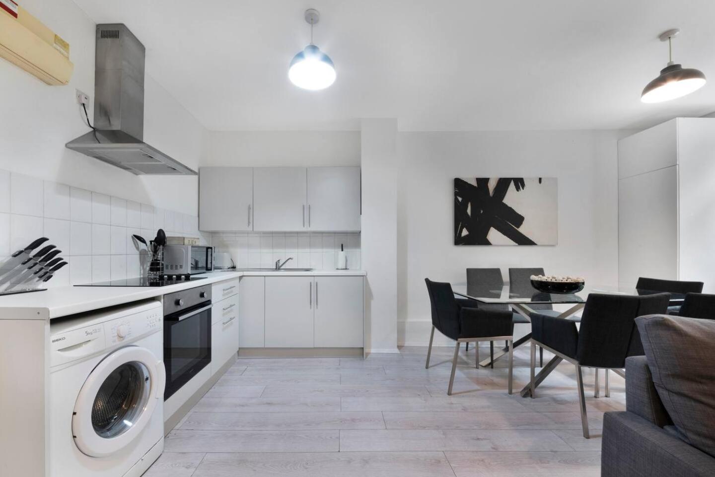 2 Bed Apartment- Finsbury Park Station B Londra Esterno foto