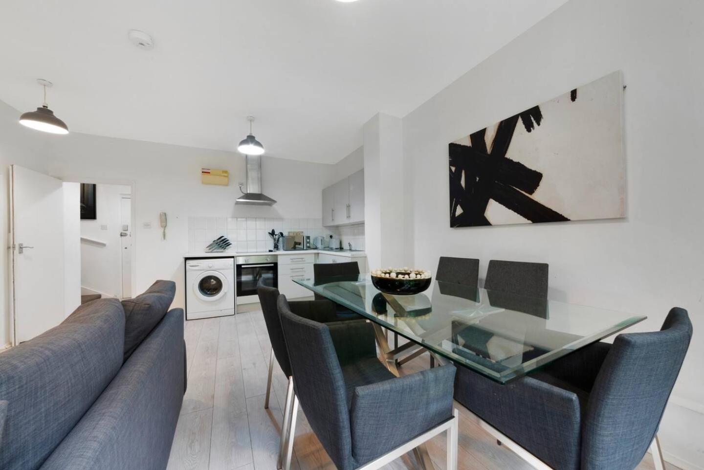 2 Bed Apartment- Finsbury Park Station B Londra Esterno foto